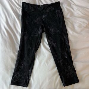 4/$20 Champion snake print cropped workout leggings